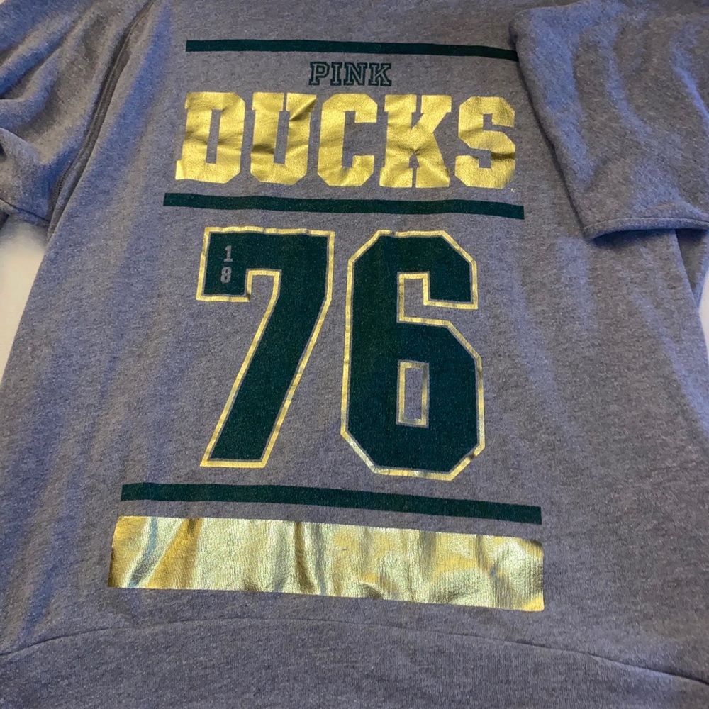 U of O PINK crew neck sweater